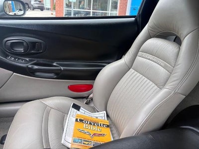 2004 Chevrolet Corvette Base