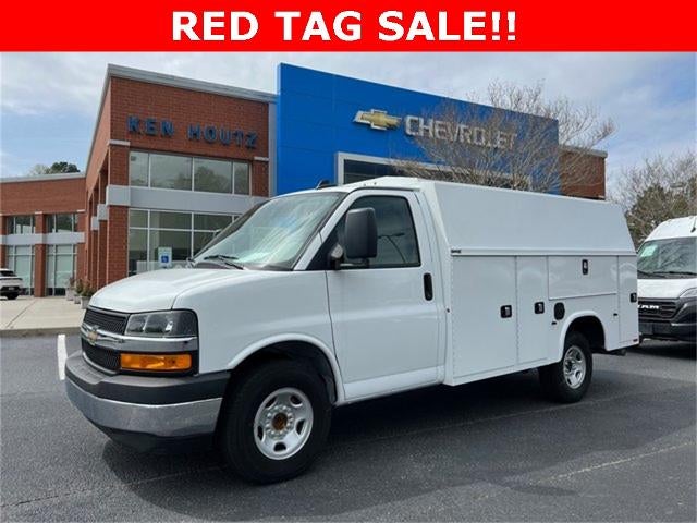 2024 Chevrolet Express Cutaway 3500 Base