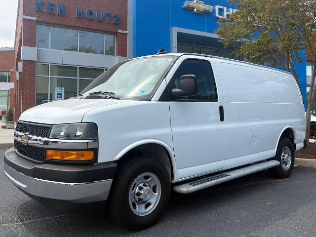 2024 Chevrolet Express Cargo 2500 Base
