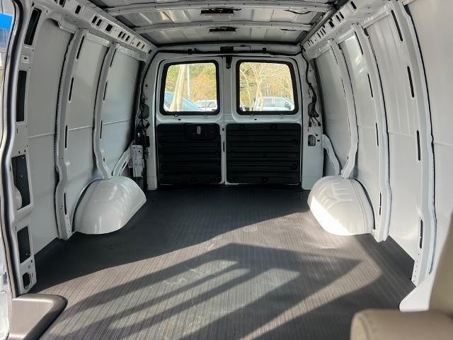 2025 Chevrolet Express Cargo 2500 Base