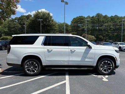 2026 Chevrolet Suburban LT