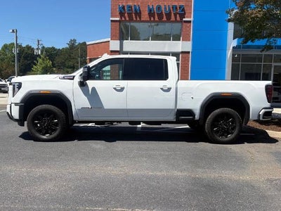 2025 GMC Sierra 2500 HD AT4