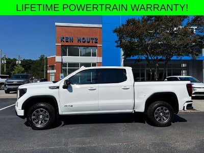 2025 GMC Sierra 1500 AT4