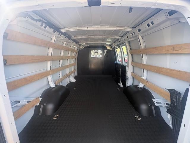 2024 GMC Savana Cargo 2500 Base