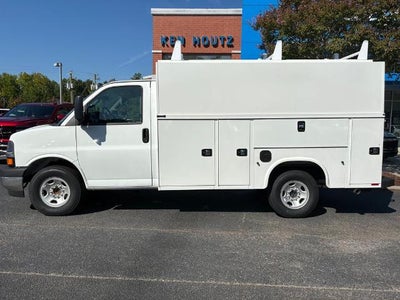 2026 Chevrolet Express Cutaway 3500 Base