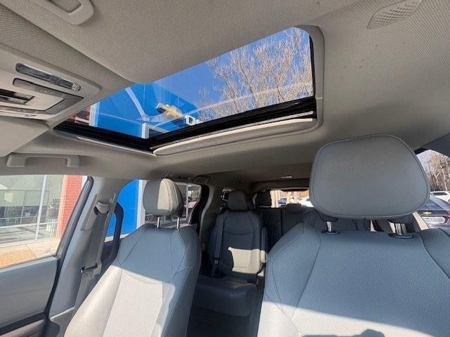 2023 Toyota Sienna XLE