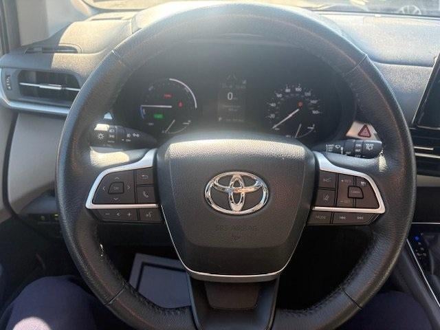 2023 Toyota Sienna XLE